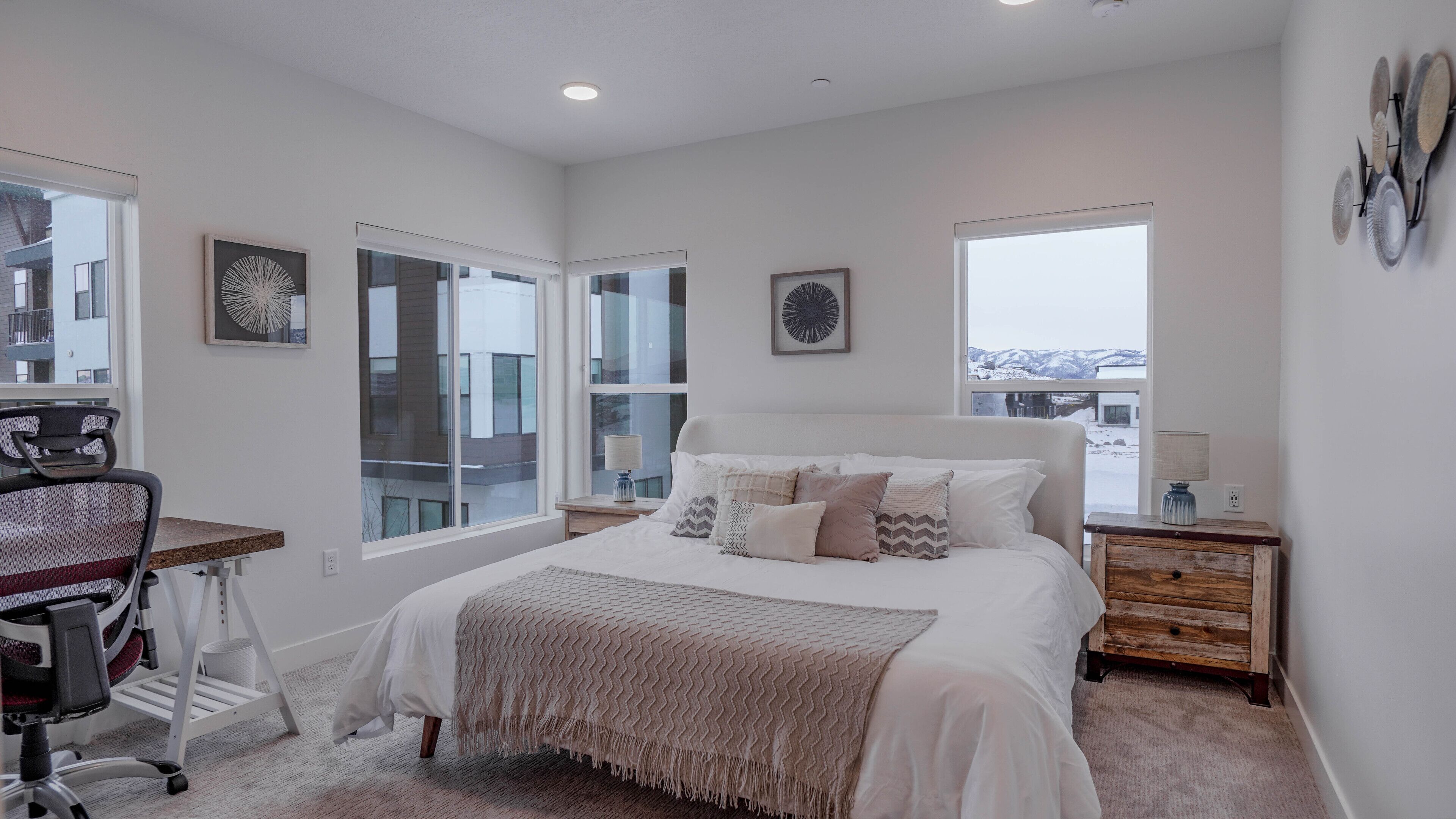 Classy & Comfy Park City Condo