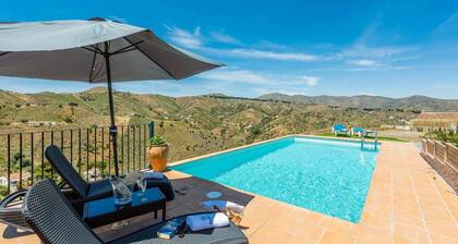 Casa Tortela Almáchar by Ruralidays