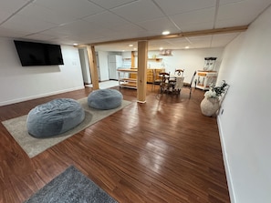 Interior - Beautifully updated, Cozy 3 bedroom 3 bathroom house. WATER VIEWS!! (Lake Luzerne)