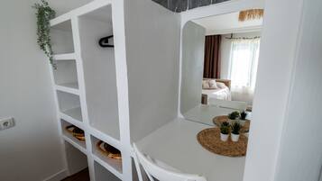 Design Condo, 3 Bedrooms, Terrace, City View