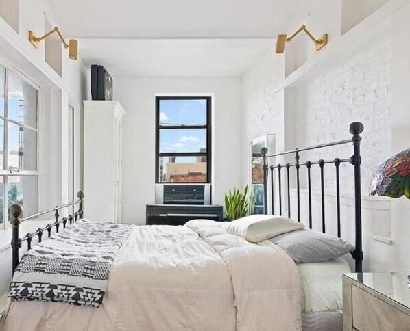 1 bedroom, iron/ironing board, WiFi