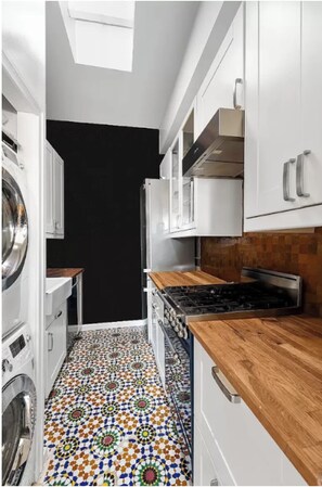 Oven, stovetop, eco-friendly cleaning products