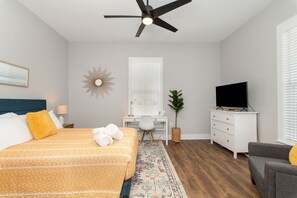 1 chambre, bureau, fer et planche à repasser, Wi-Fi gratuit