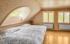 4 عدّة غرف نوم وسرير سفر وواي فاي مجانًا