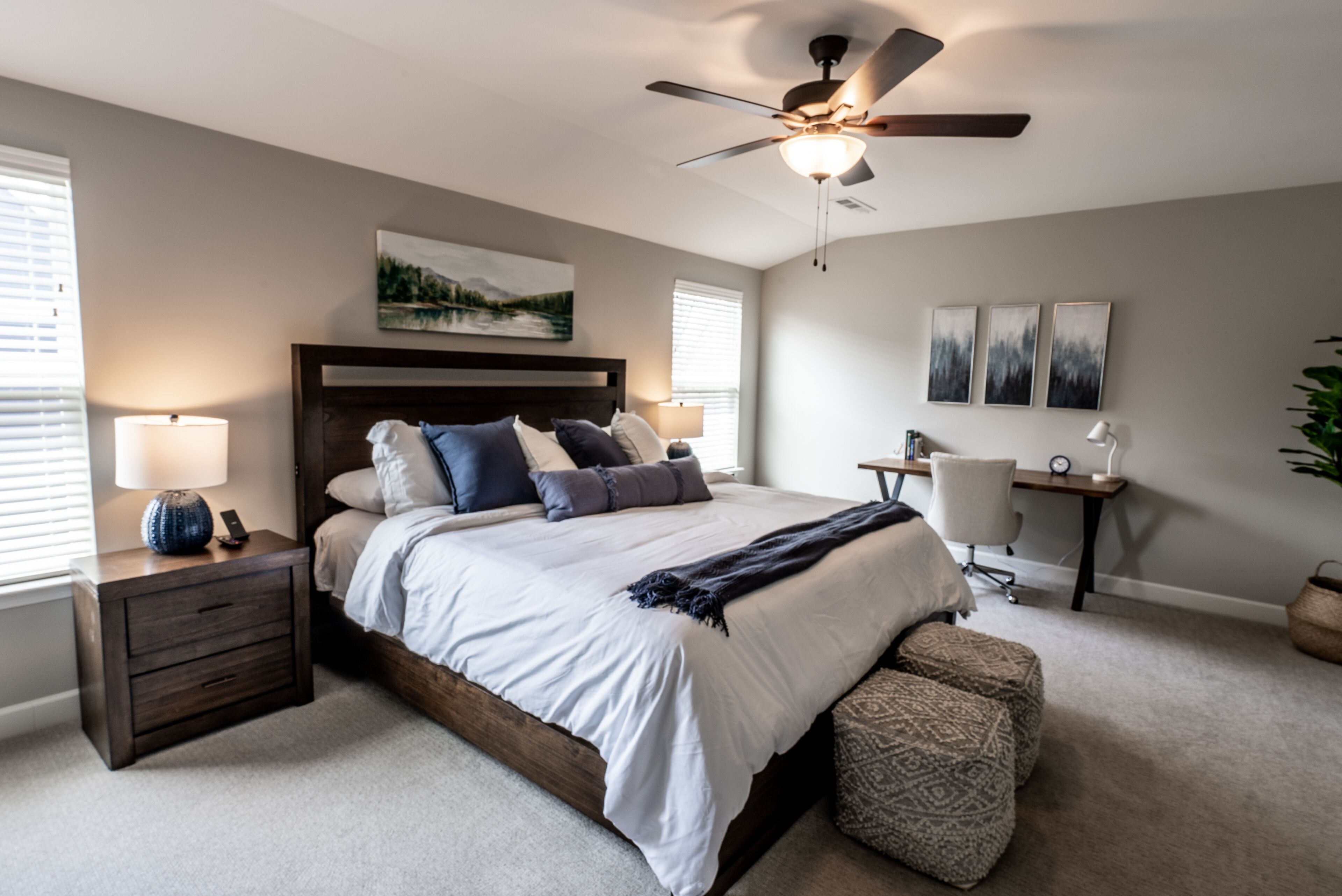 3 bedrooms, desk, travel crib, free WiFi