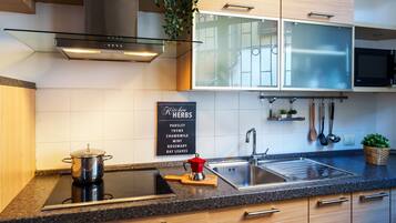 Réfrigérateur, lave-vaisselle