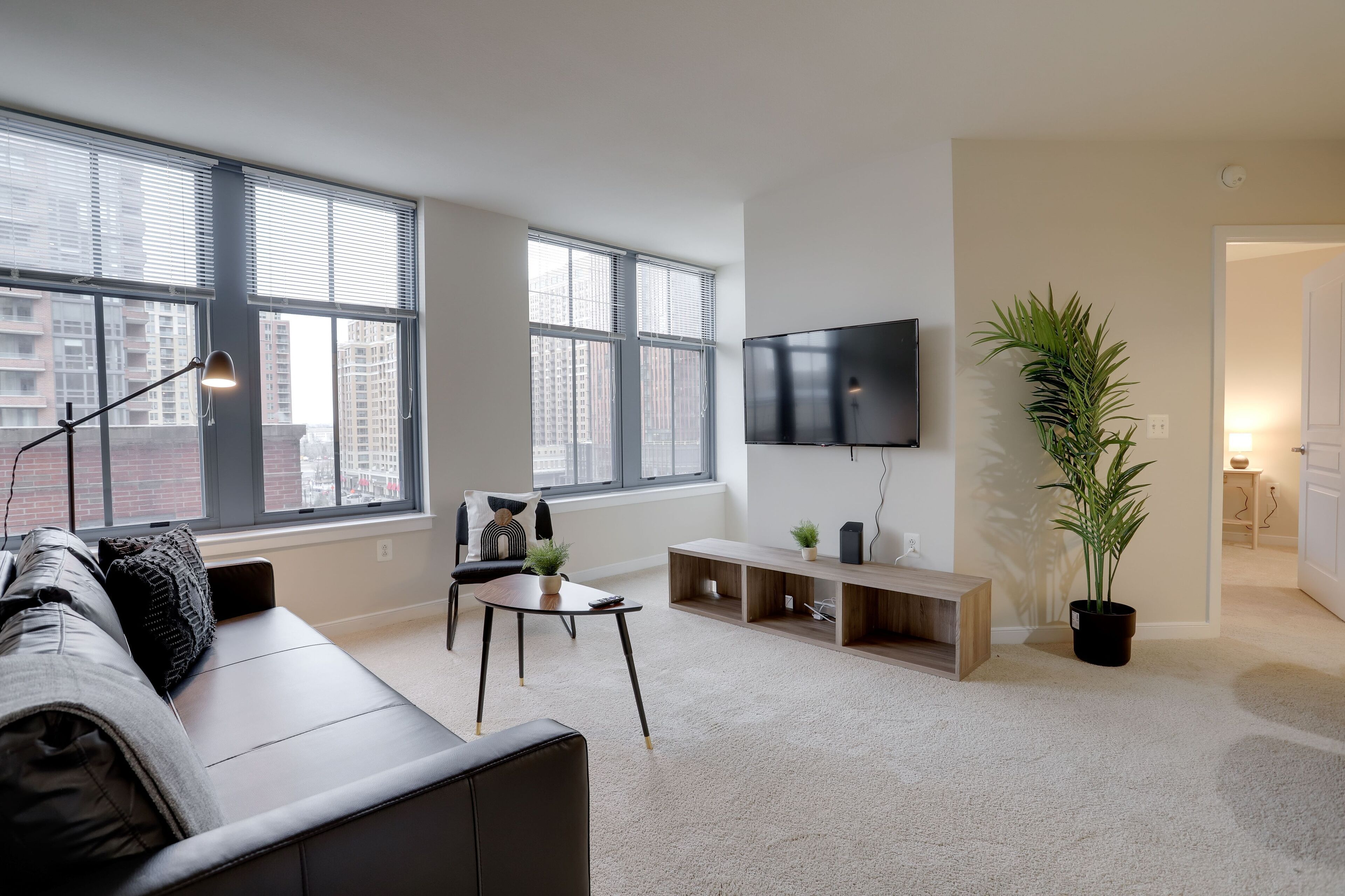 Business Apartment | Living room | 48-inch Smart TV with cable channels, TV, streaming services