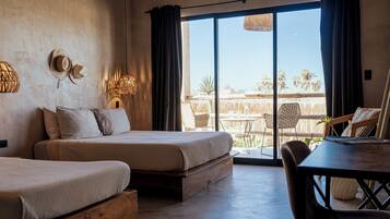 Deluxe Double Room, Multiple Beds, Garden View