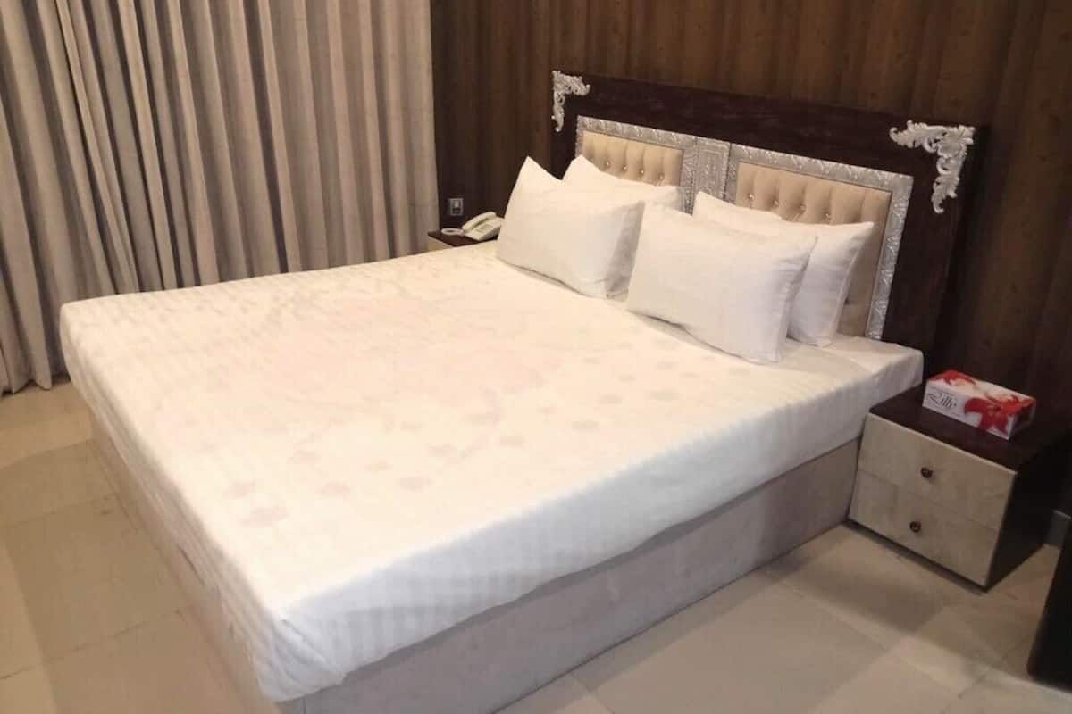 1 bedroom, blackout curtains, free wifi