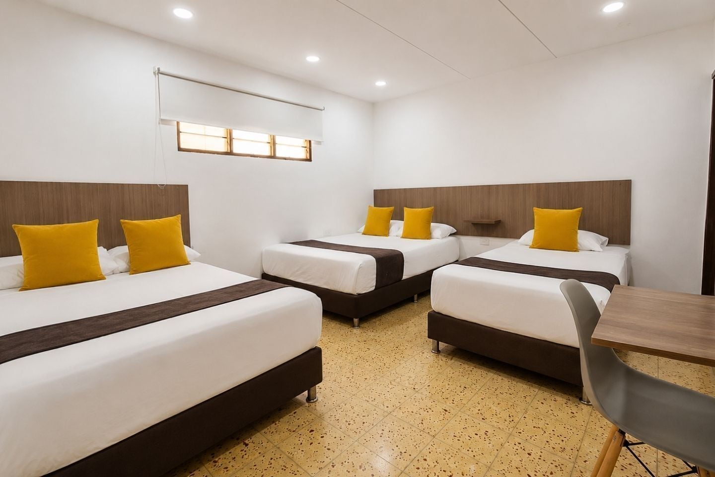 Standard Studio | Iron/ironing board, free WiFi, bed sheets