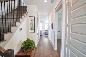 Interior - TennesSEA Shine! ☀️ 4bed -4bath; Golf cart and bikes included! (Santa Rosa Beach)