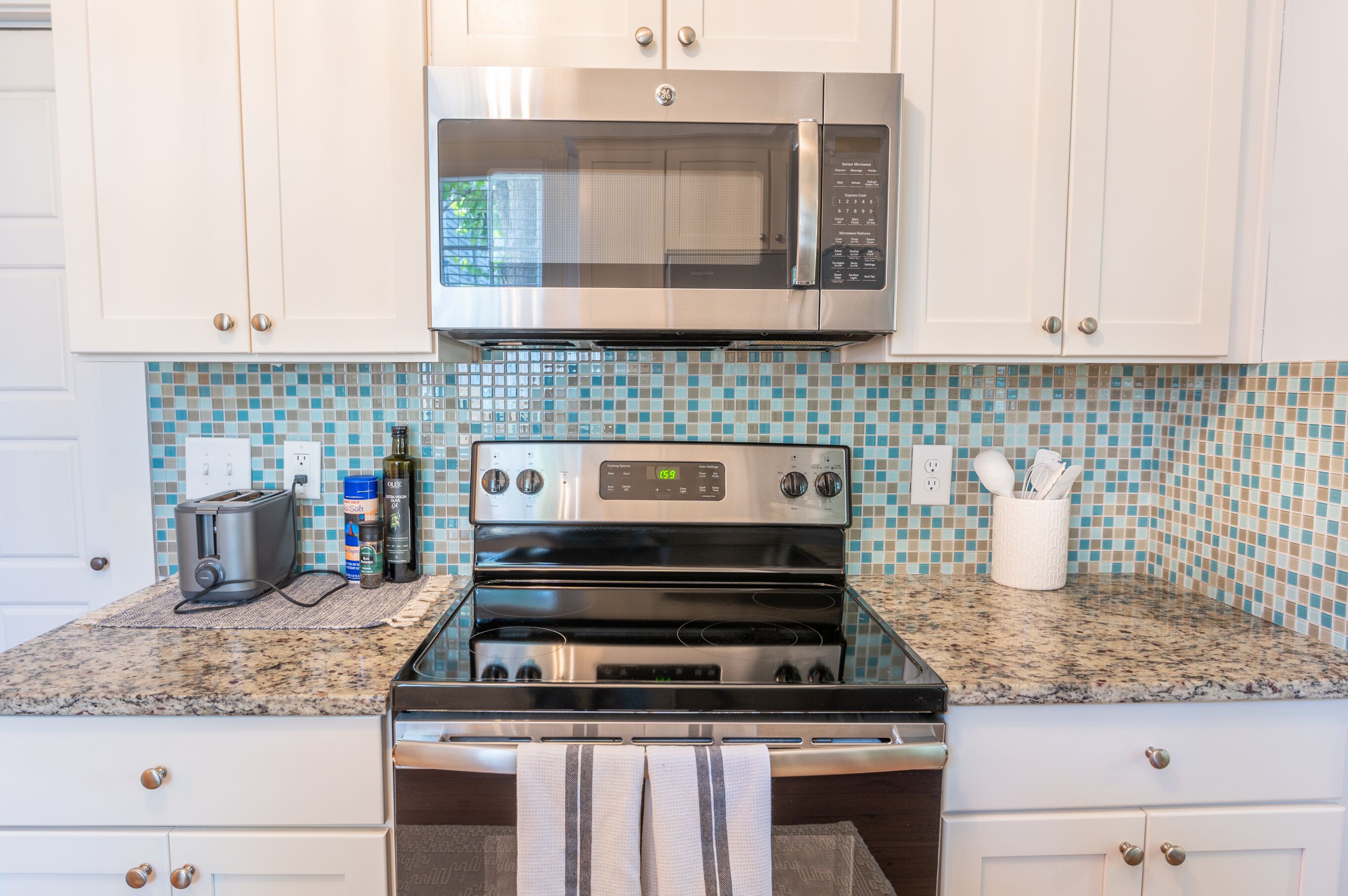 Pelican Hideaway - Charleston’s Most Charming rental