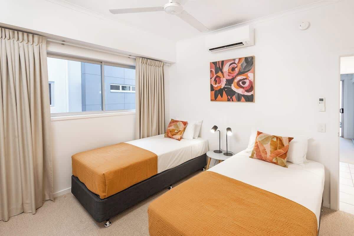 3 bedrooms, iron/ironing board, travel cot, free WiFi