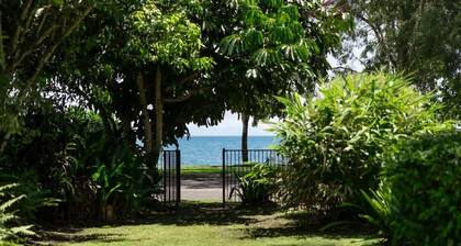 Serene 2BR Beachfront Getaway on the Esplanade