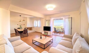 Smart-TV, peis og bøker