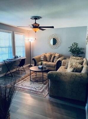 Smart TV, stereo - Xscapecation Oasis (Tulsa)