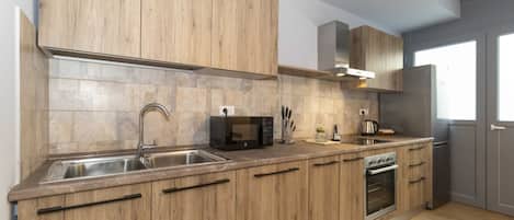 Micro-ondas, fogão, cooktop, lava-louças