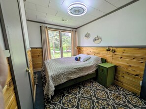 3 slaapkamers, een bureau, gratis wifi, beddengoed