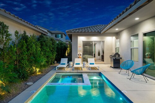 High Season Special! Golf cart included in rental