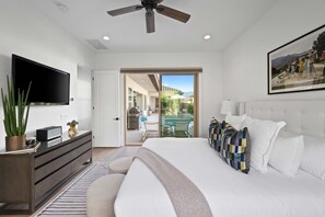 3 Schlafzimmer, Schreibtisch, Bügeleisen/Bügelbrett, Reisekinderbett