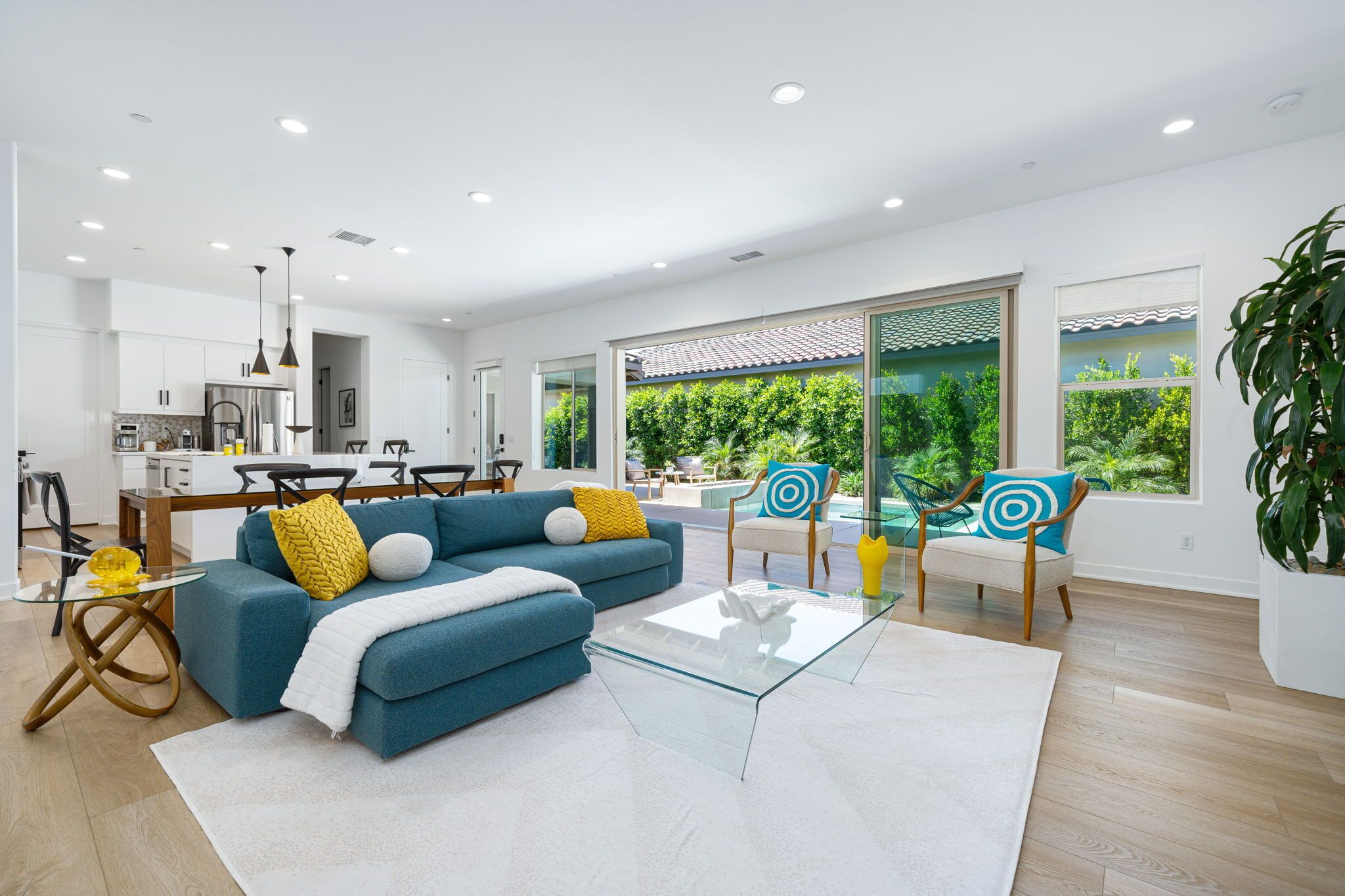 Smart-TV, peis, stereoanlegg og PC-skjermer