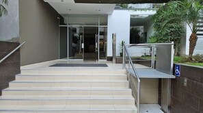 Exterior detail - Cozy, stunning 3 BR Apartment (San Isidro)