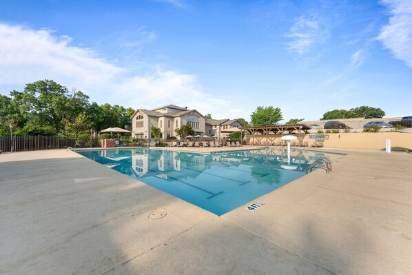 Indoor pool, outdoor pool