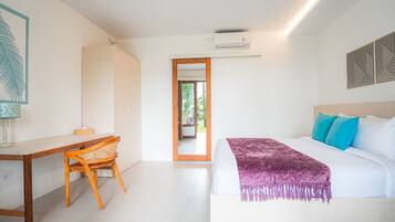 Kamar Deluks, 1 Tempat Tidur King, pemandangan gunung | Wi-Fi gratis dan seprai linen