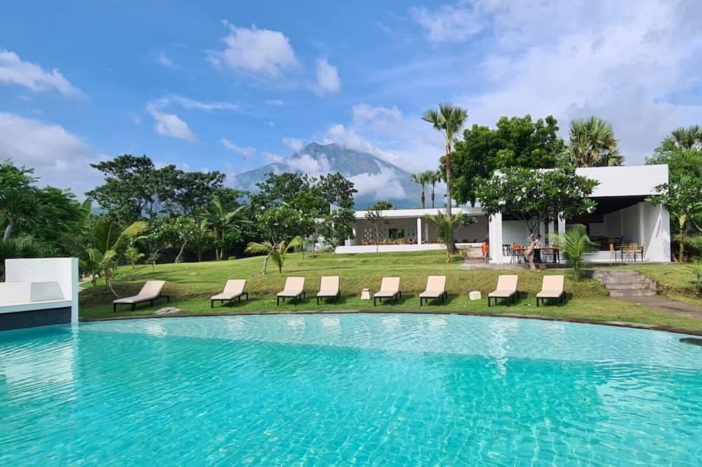 Palm Springs Bali Resorts