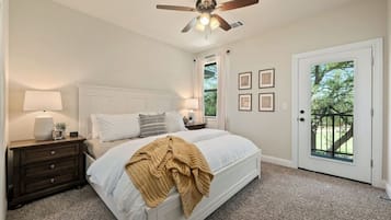 2 bedrooms, desk, iron/ironing board, travel crib