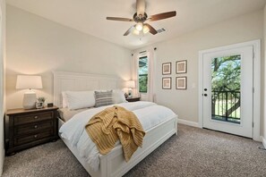 2 bedrooms, desk, iron/ironing board, travel crib