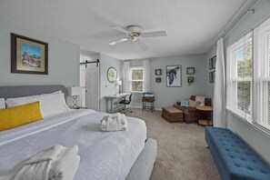 3 slaapkamers, een strijkplank/strijkijzer, wifi, beddengoed