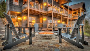 Terrace/patio - Branch Oak Manor - Million Dollar Views | Hot Tub | Fire Pit (Mineral Bluff)