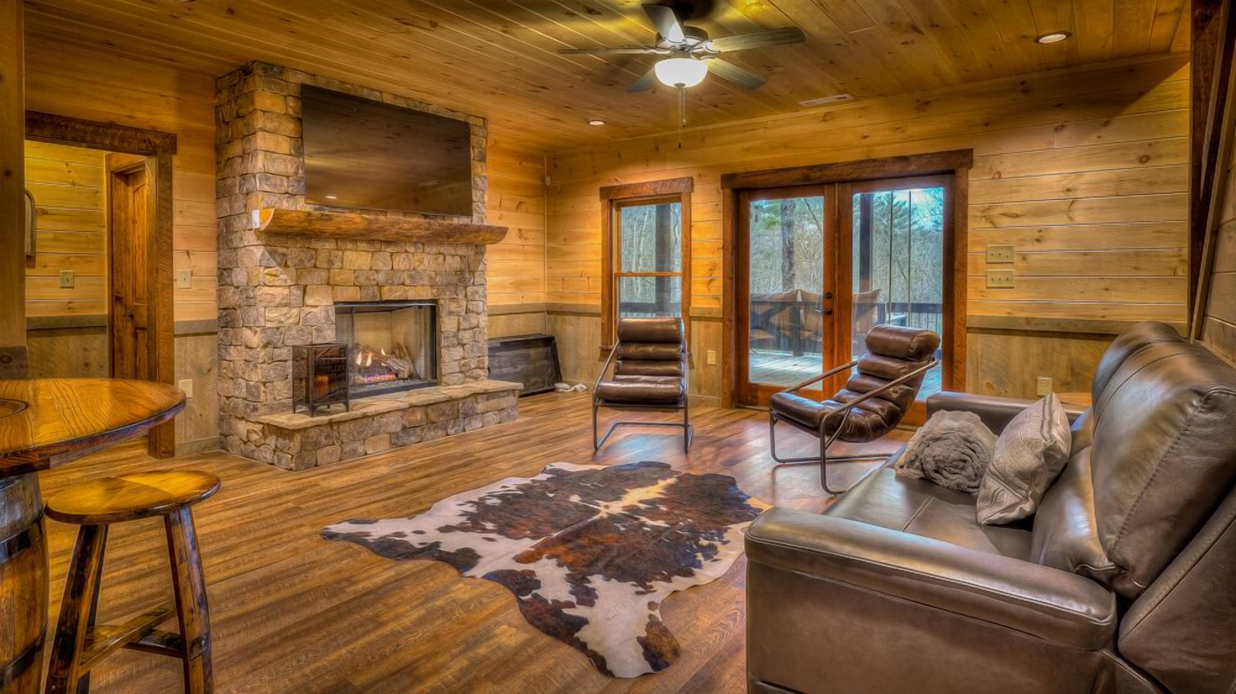 Living and Living Well - Mountain Modern Decor | Hot Tub | Gorgeous Mountain Views