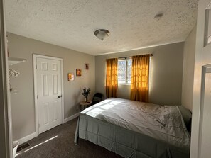 3 bedrooms, iron/ironing board, Internet, bed sheets - “Atlanta On The Nile”  (Atlanta)