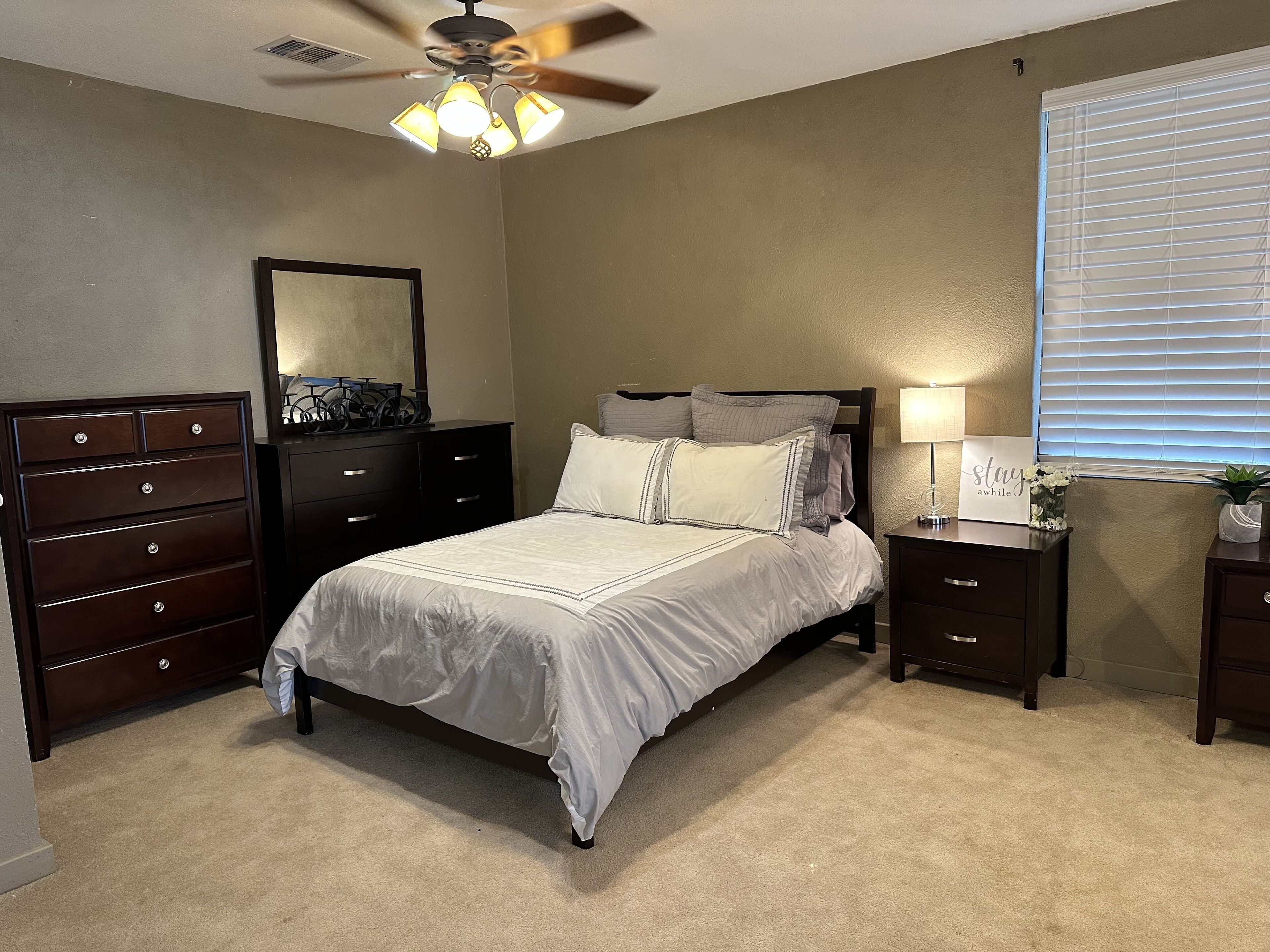 Hillside Cottage tucked away on 5 acres and close to the Guadalupe River!