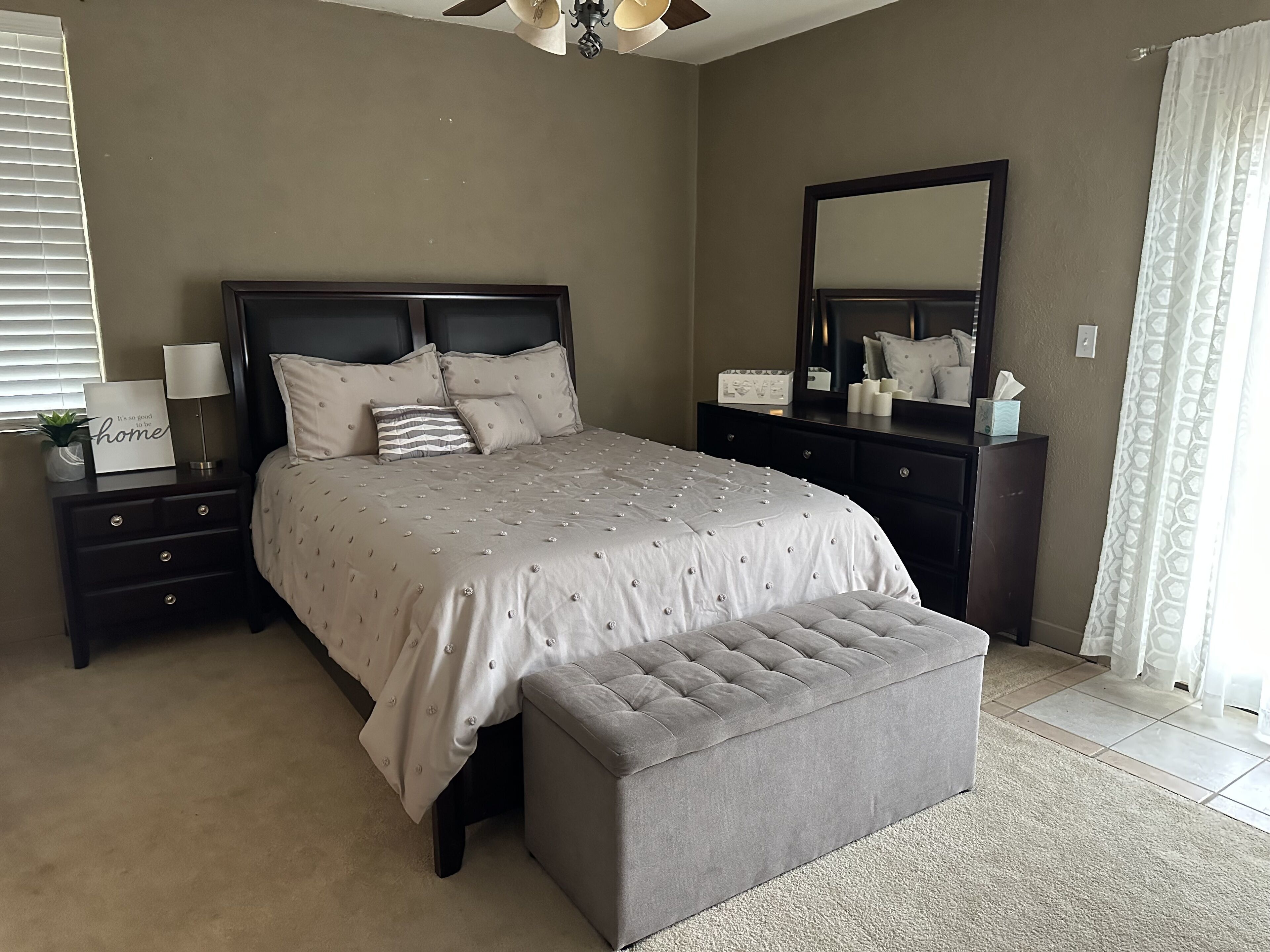 Hillside Cottage tucked away on 5 acres and close to the Guadalupe River!