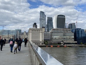 Exterior - Club White London Bridge One Bedroom Apartment (entire Flat in central London) (London)