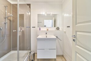Shower, hair dryer - Hansa-residenz II Appartement 9 - Hansa Residenz II (Scharbeutz)