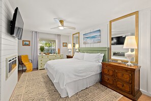 4 slaapkamers, een strijkplank/strijkijzer, gratis wifi, beddengoed