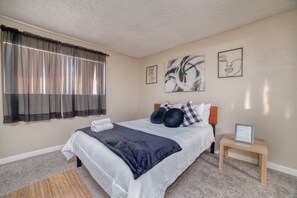 2 bedrooms, iron/ironing board, bed sheets