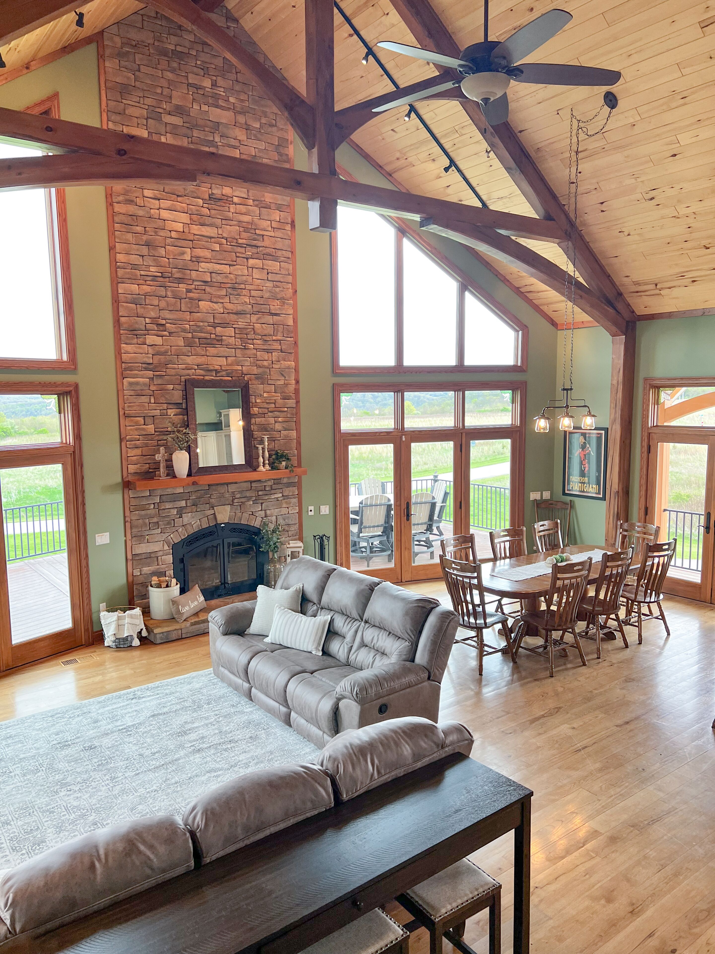 **NEW** Brookville Ridge - Gorgeous Lake Home w/ Pool, Putting Green, Game Room