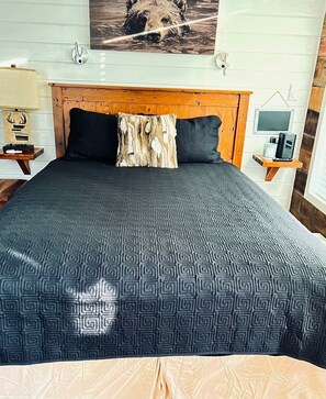 1 bedroom, free WiFi, bed sheets - Table Rock Tiny Home The Bear's Den (Eagle Rock)