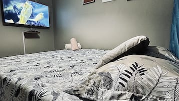 1 bedroom, free WiFi, bed sheets