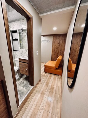 Towels, soap, toilet paper - Beautiful Studio Close To The Airport (Bogotá)