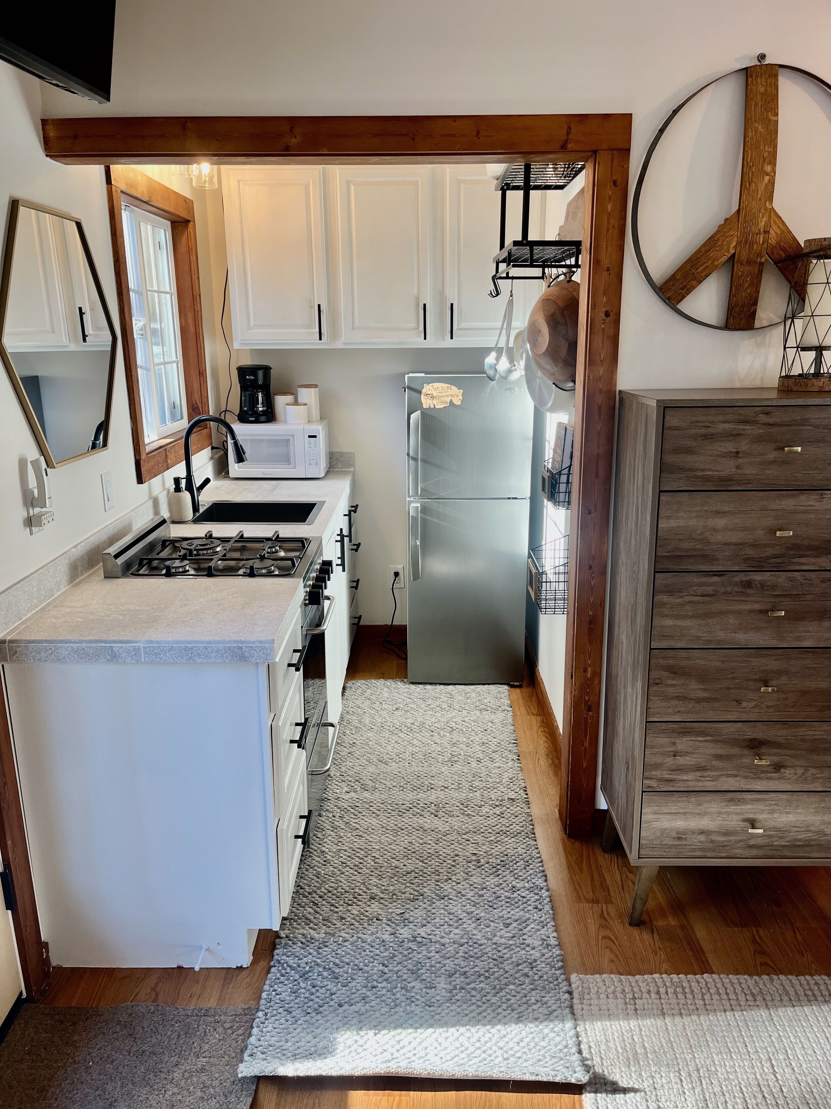 Cozy Ski Bungalow in the heart of Tahoe City!