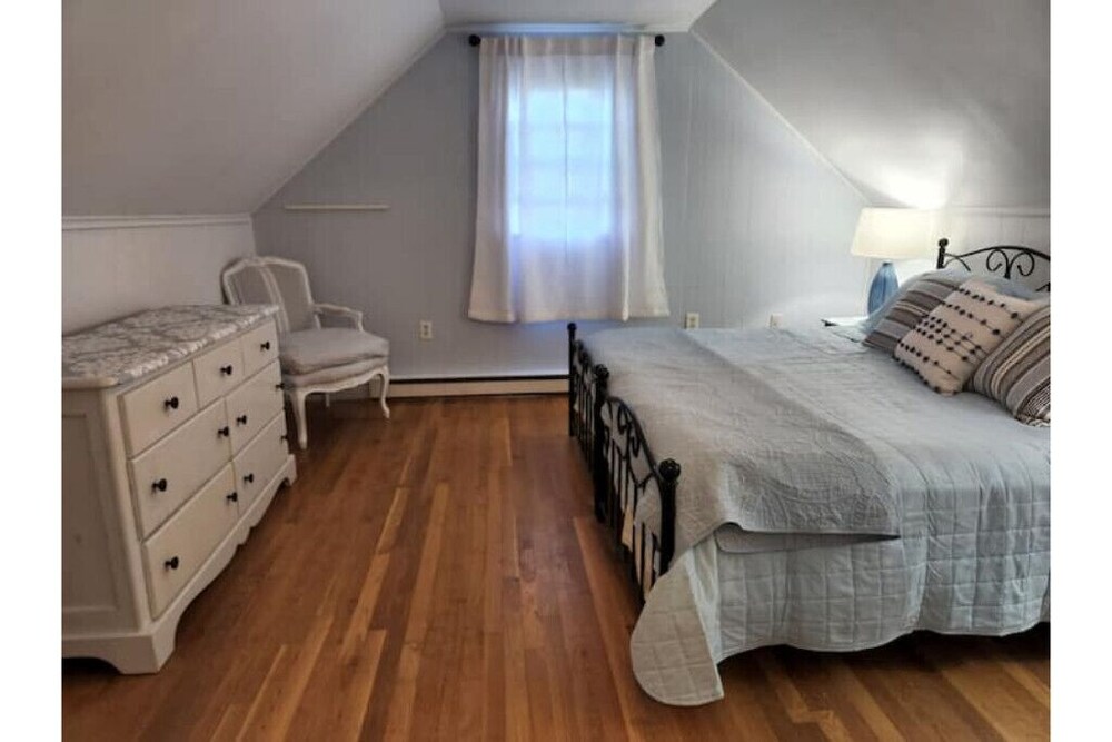 Cape Tupelo Narragansett Vrbo