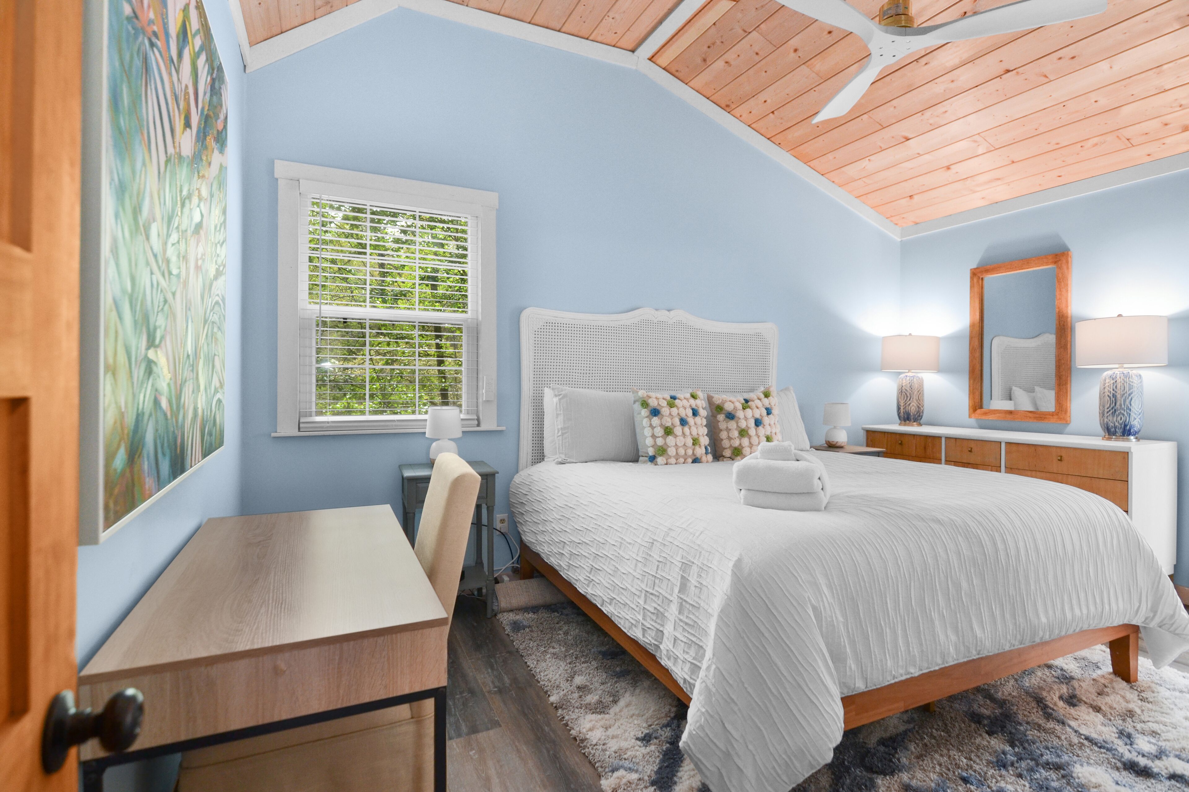 Sweet Tea Retreat up on the hill in Cossawattee River Resort Ellijay