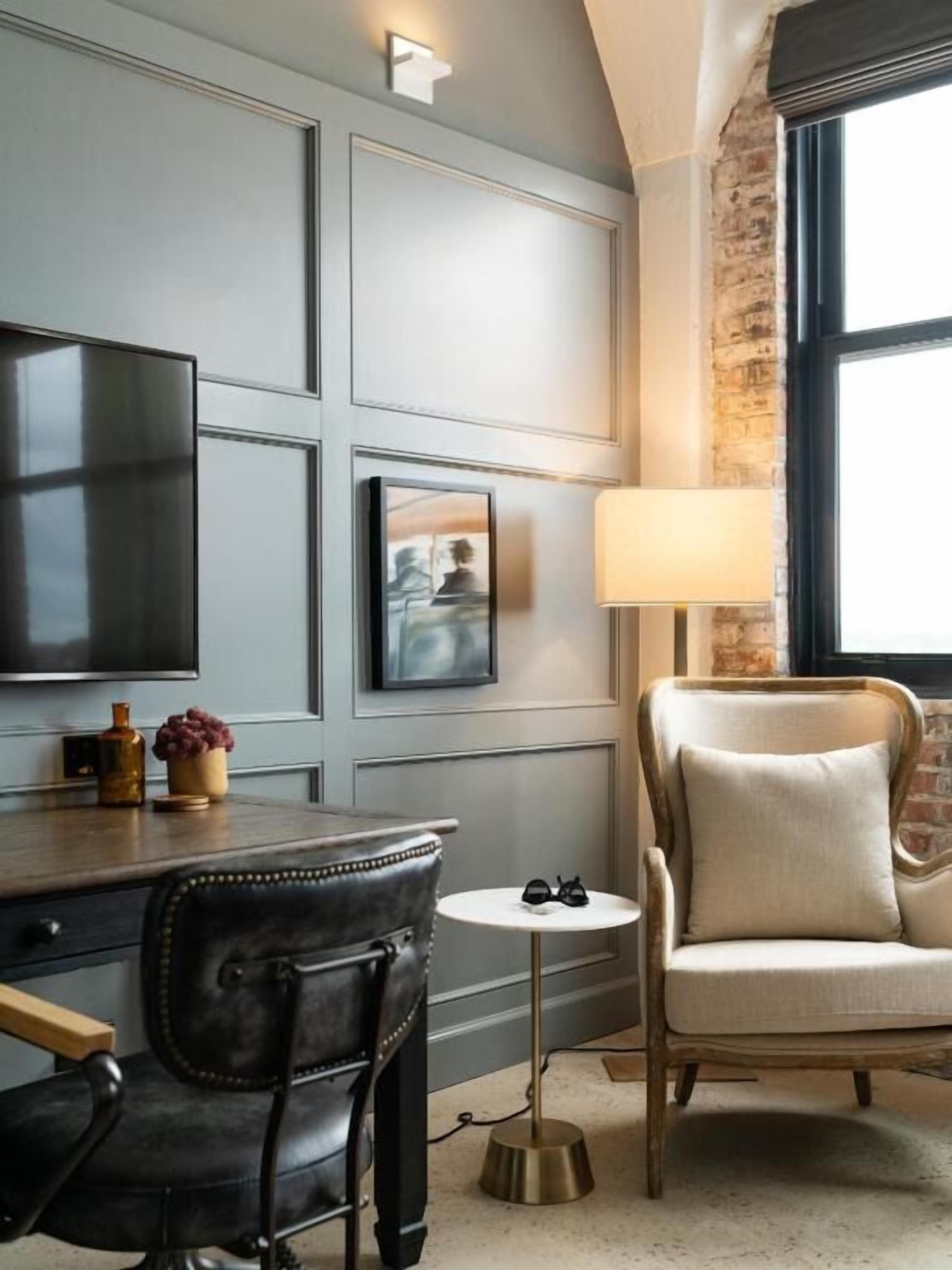 Deluxe Studio Room at ARRIVE Memphis, Pet-Friendly Property Parking Onsite