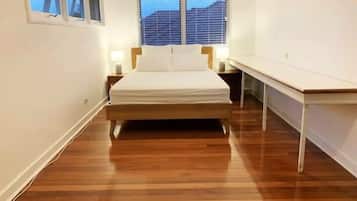 4 bedrooms, desk, iron/ironing board, free WiFi